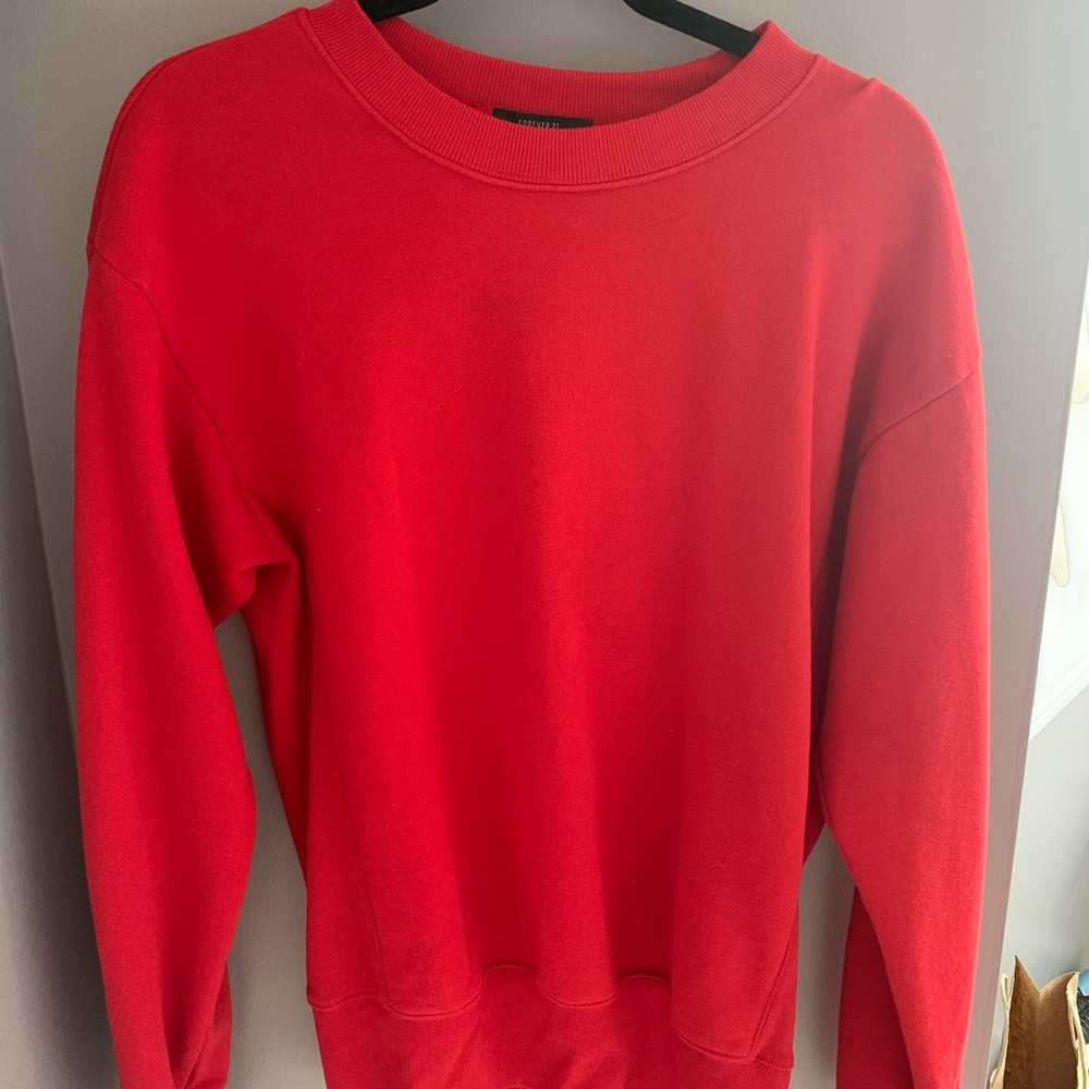 Women’s oversized crew neck